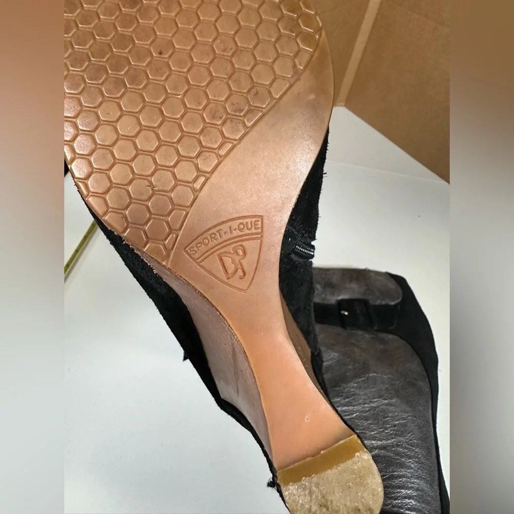 Donald J. Pliner Heidy Black Leather & Suede Wedge Boots Sz 8